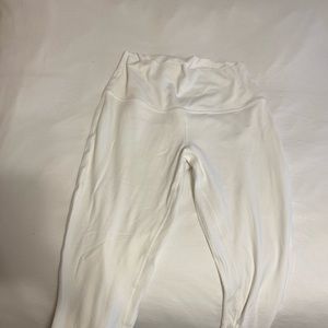 white lululemon leggings